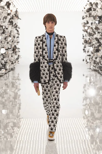 Look 48